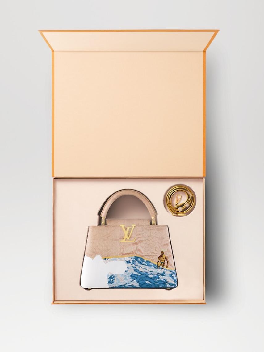 El bolso de Louis Vuitton.