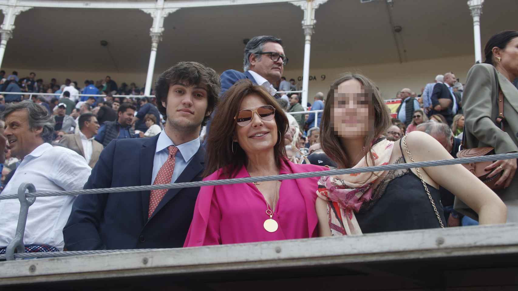 Nuria González con Iván y Alma, sus dos hijos con Fernando Fernández Tapias.