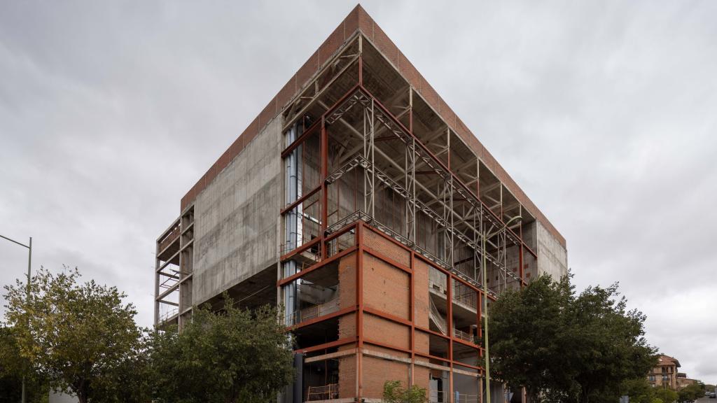 Así está hoy por hoy el edificio Quixote Crea de Toledo, futura sede de las Cortes de Castilla-La Mancha.