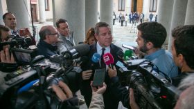Emiliano García-Page, presidente de Castilla-La Mancha, este miércoles ante los periodistas en Toledo