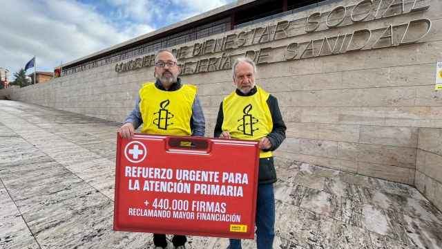 Entregan más de 440.000 firmas para que se refuerce la Atención Primaria en Castilla-La Mancha