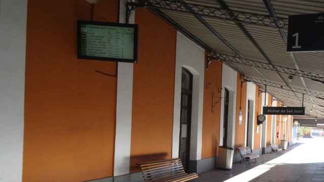 Antigua Fonda de la Estación de Ferrocarril de Alcázar. Foto: Turismo CLM.