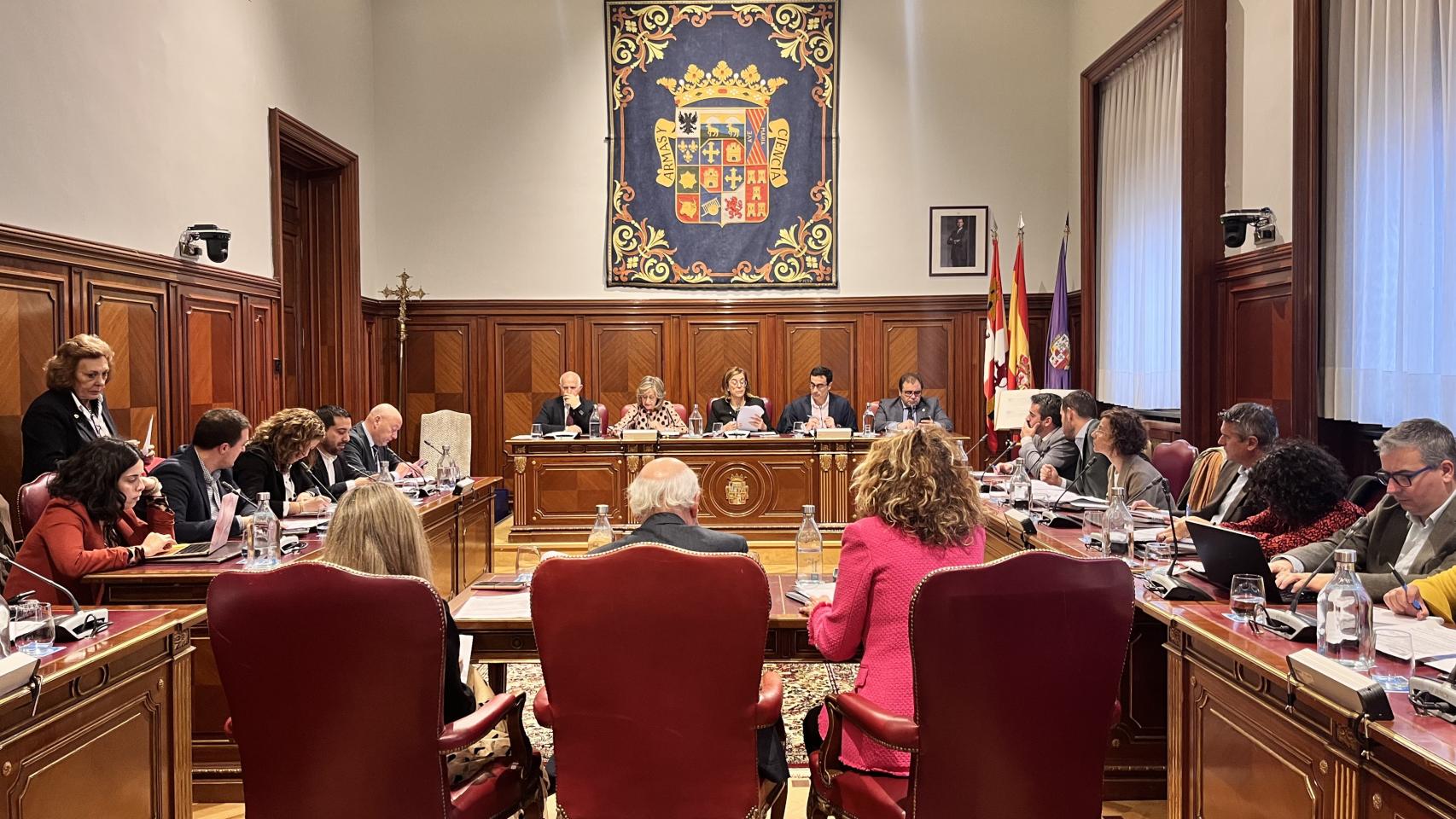 Imagen del pleno de la Diputación de Palencia celebrado este jueves.