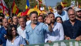 El líder de Vox, Santiago Abascal, en la manifestación contra la amnistía de Sociedad Civil Catalana, en Barcelona.