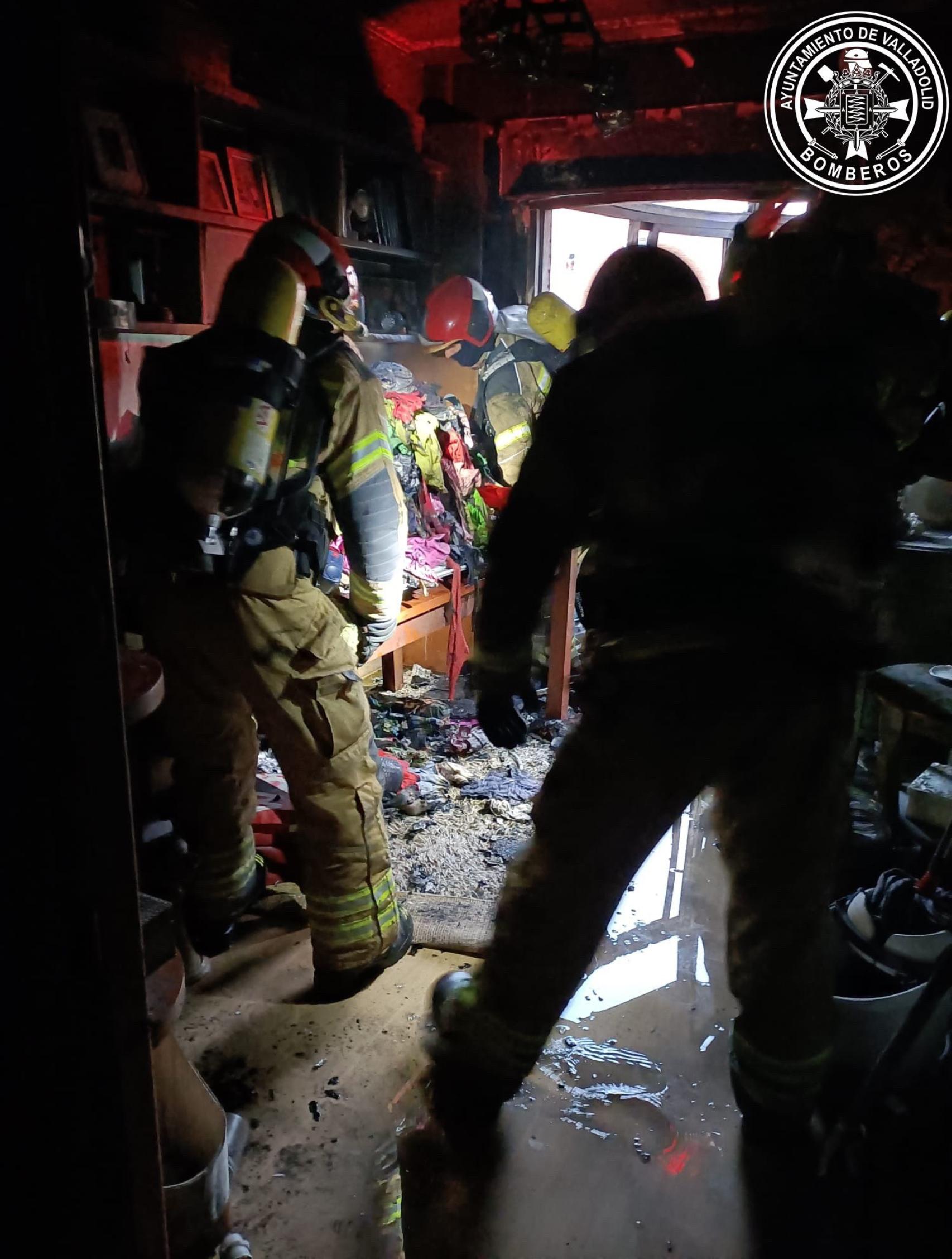 El interior de la vivienda que se ha incendiado