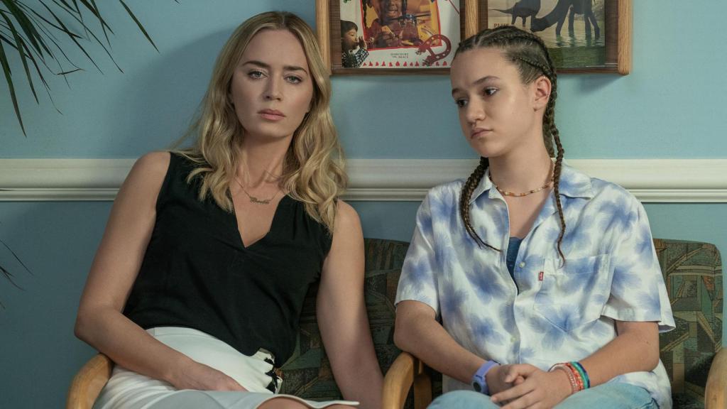 Emily Blunt y Chloe Coleman en 'El negocio del dolor'.