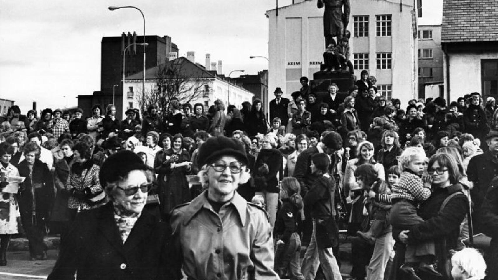 Mujeres protestan por el Día de la Mujer Libre en 1975.