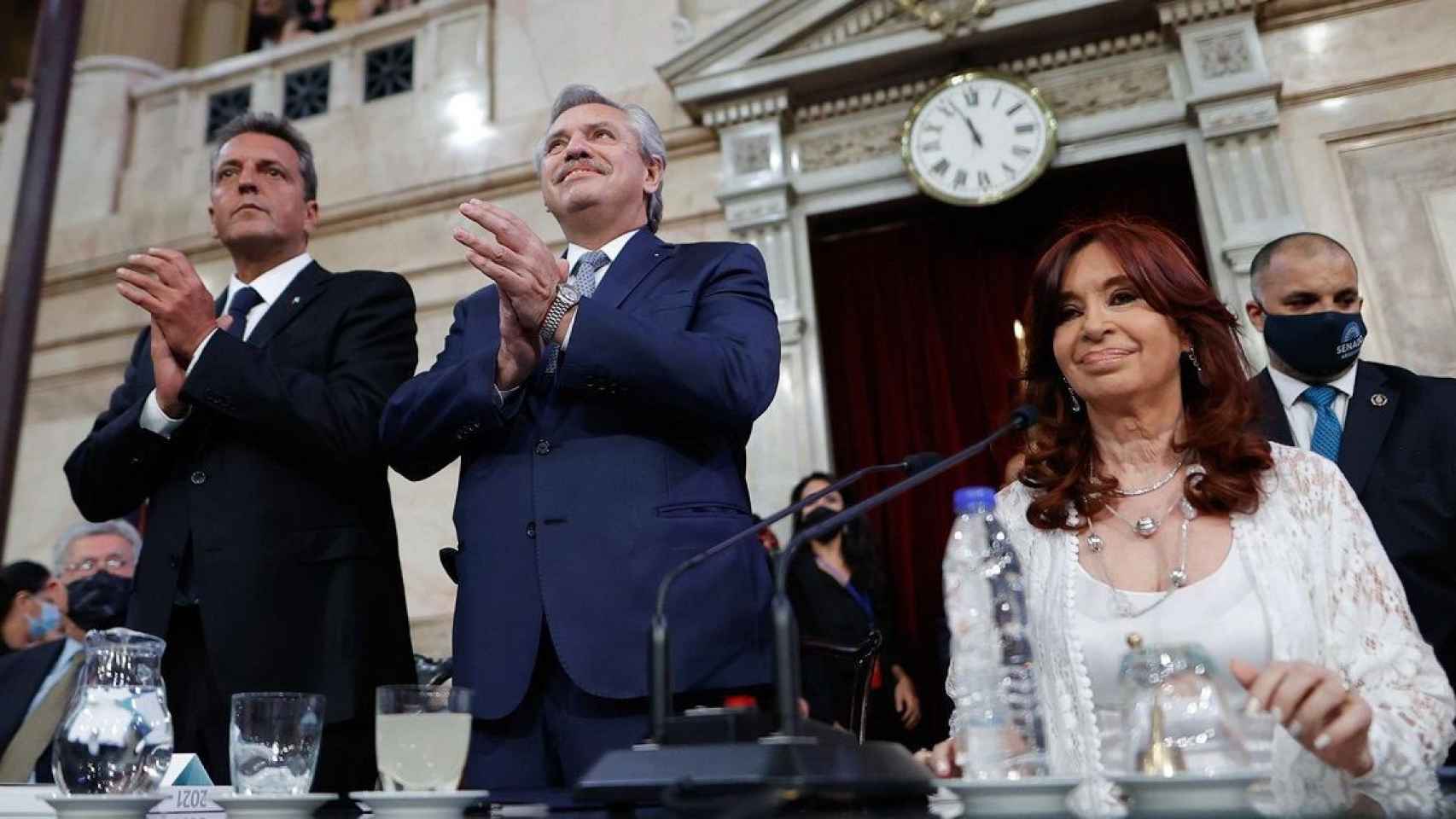 De izquierda a derecha, Sergio Massa, Alberto Fernández y Cristina Kirchner, políticos peronistas para los que ha trabajado Gutiérrez Rubí.