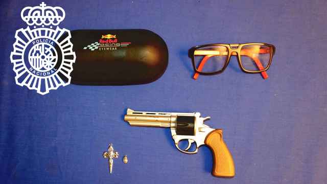 Armas y utensilios incautados al ladrón de coches