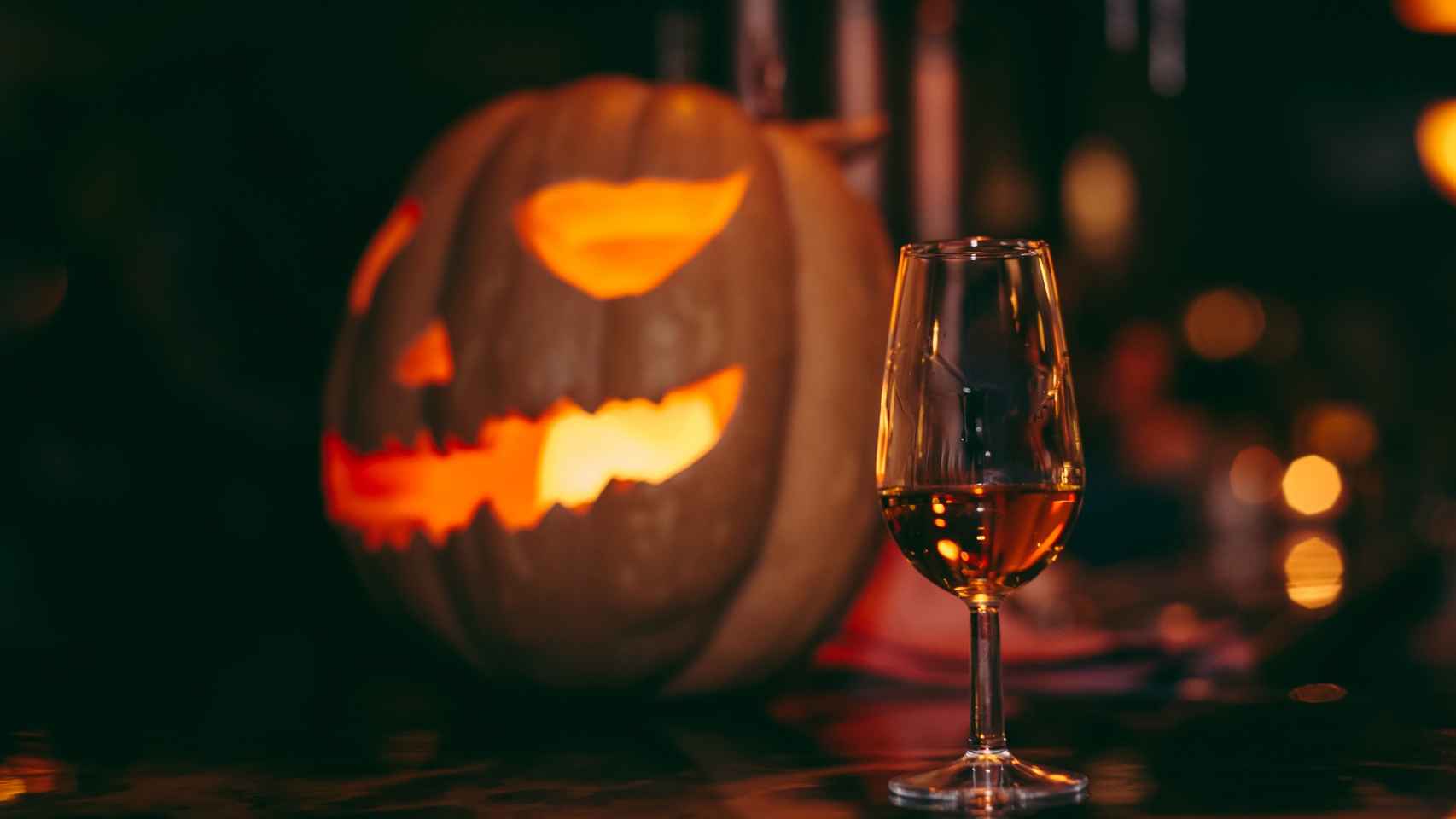 Los mejores restaurantes para celebrar Halloween: Pan de Muerto, tarotistas y menú de Tim Burton.