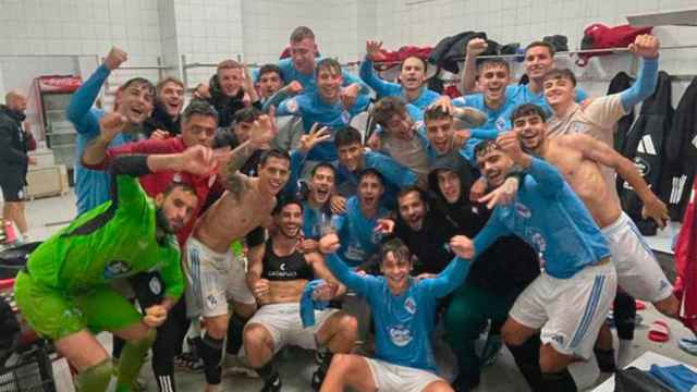 Los jugadores del Celta Fortuna celebran la victoria ante el Sabadell.