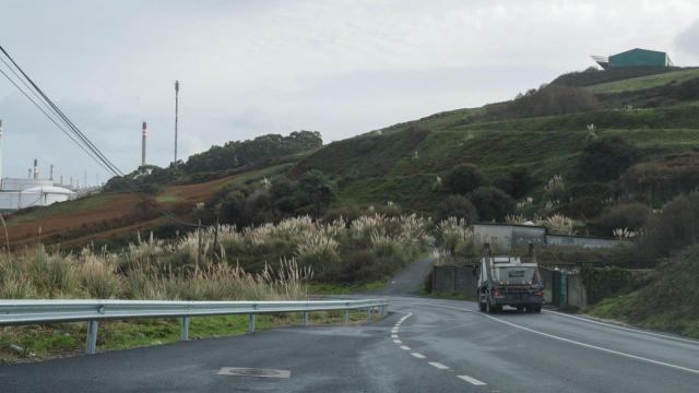 Renovación del firmo en la carretera de Bens.