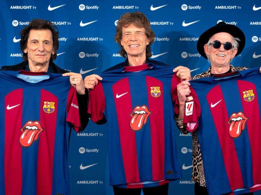 Los Rolling Stones con las camisetas del FC Barcelona.