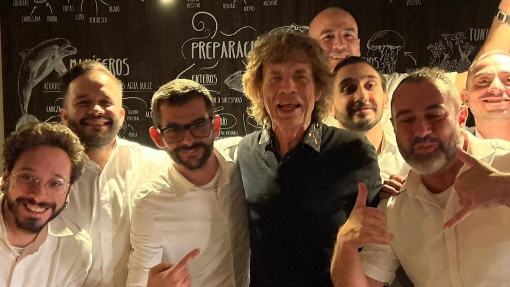 Gambas de Roses y caviar: así fue el festín de Mick Jagger en este restaurante Barcelonés tras el clásico.