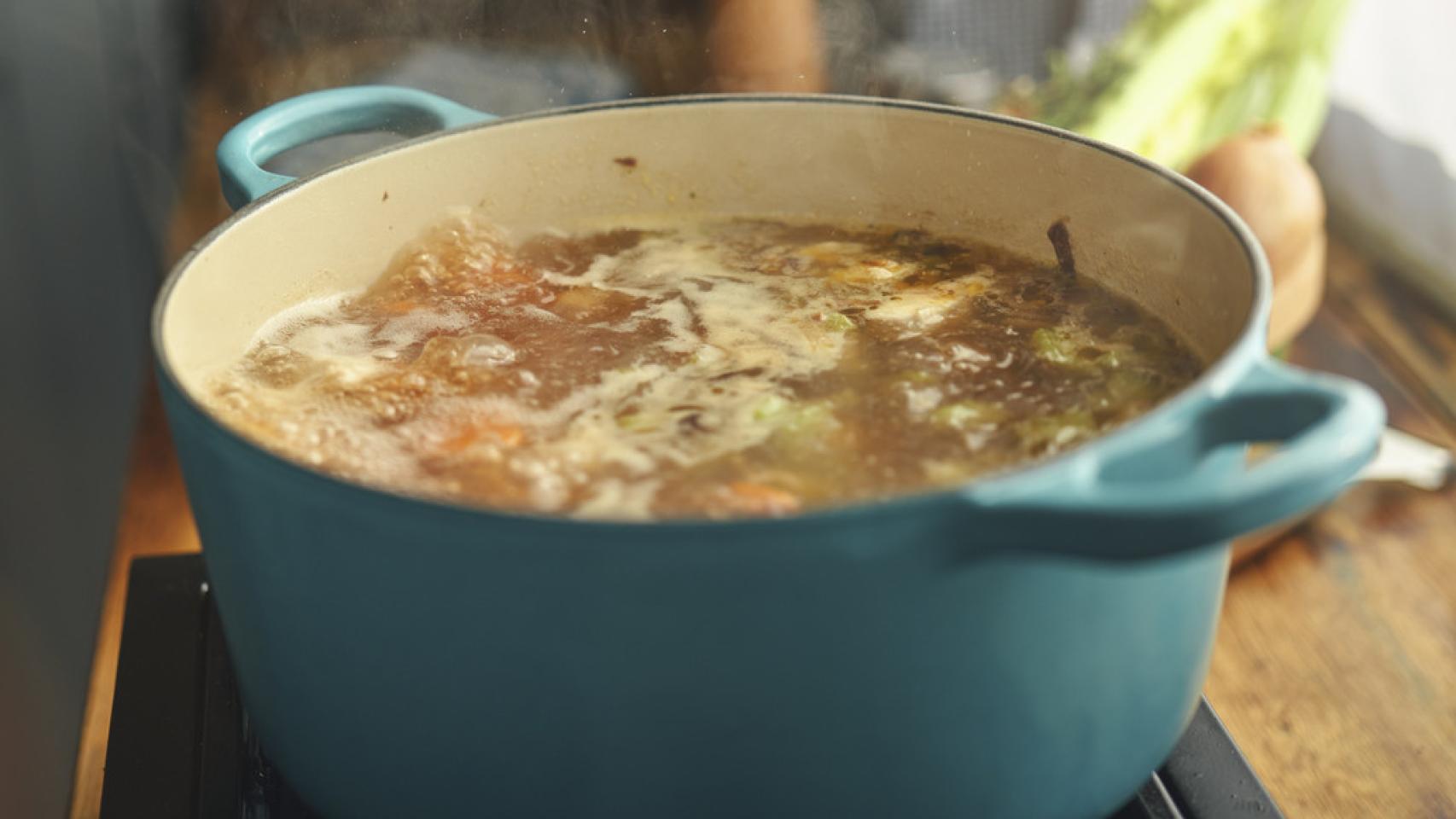 Los nutricionistas recomiendan este caldo rico en calcio y fibra que ayuda a perder peso.