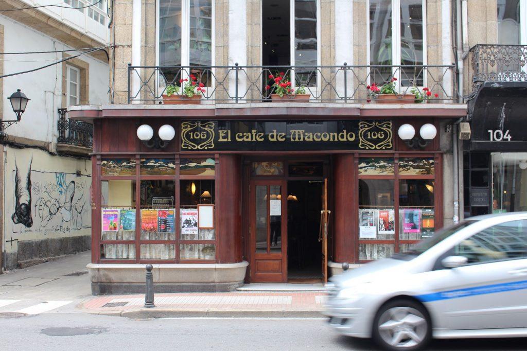 Exterior de El café de Macondo (Foto: Quincemil)