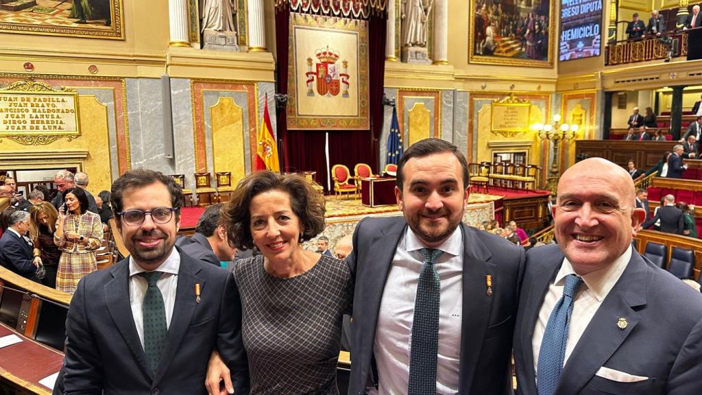 Los diputados y senadores por Valladolid en el acto de jura de la Constitución de la princesa Leonor, este martes.