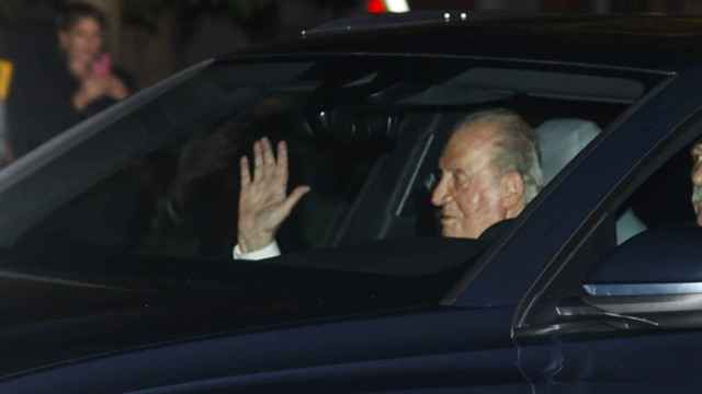 Juan Carlos I llega a la cena de cumpleaños de Leonor