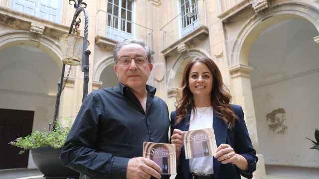 Carles Magraner e Inma Mora en la presentación del disco en Elche.