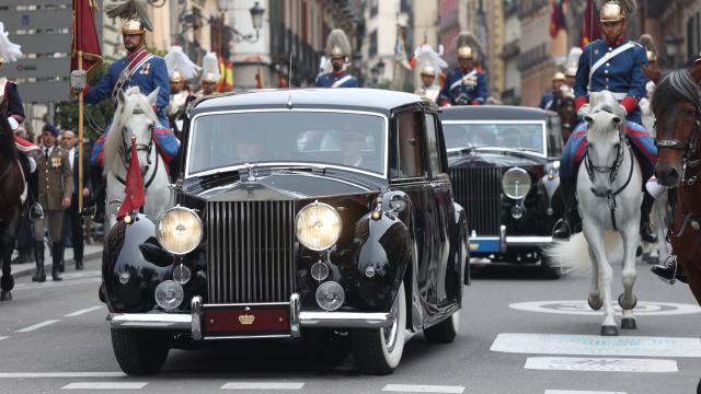 Para la jura de la constitución se han utilizado dos Rolls-Royce Phantom IV.