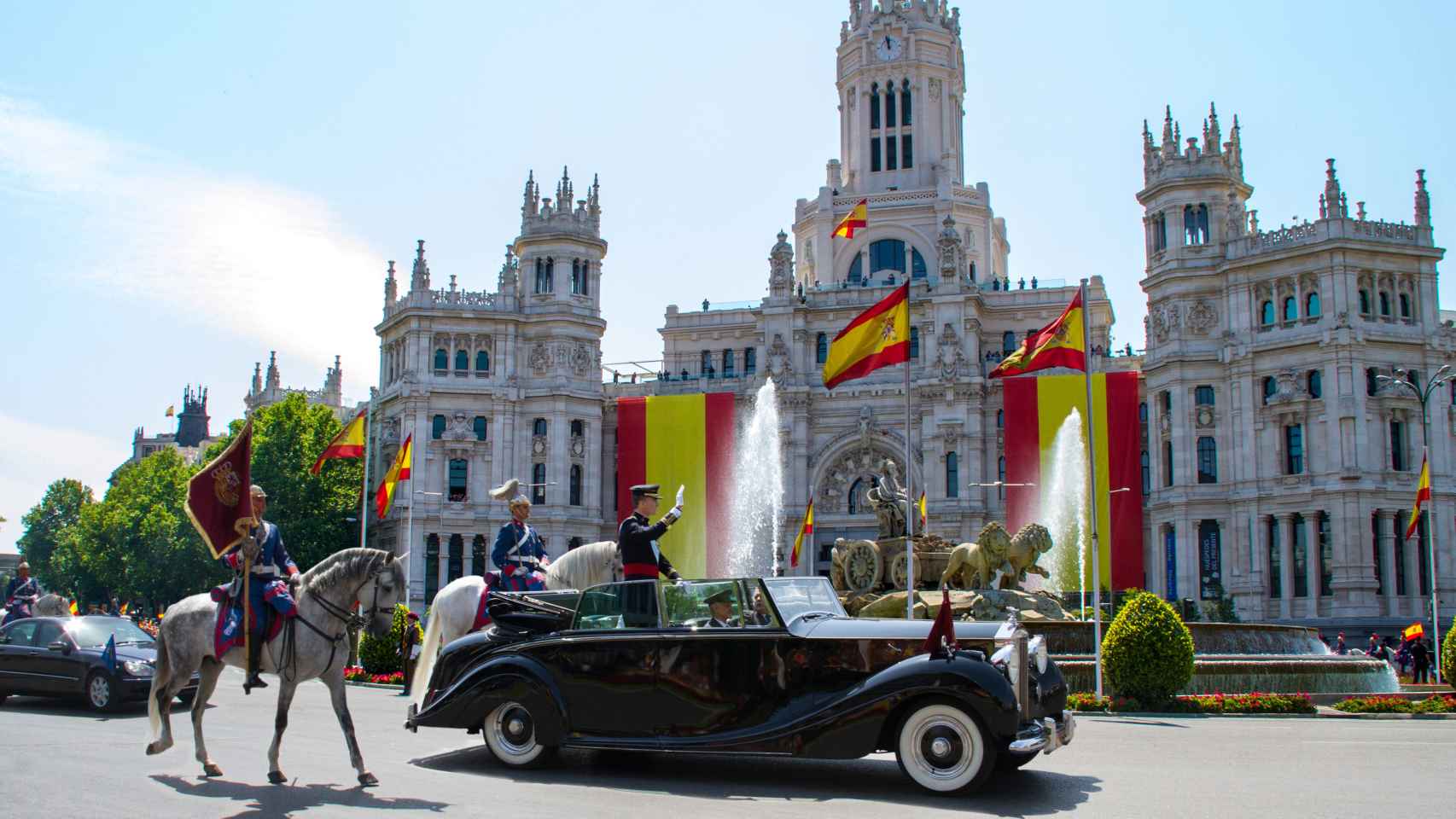 El coche utilizado por Leonor es el mismo que el de la coronación de Felipe.