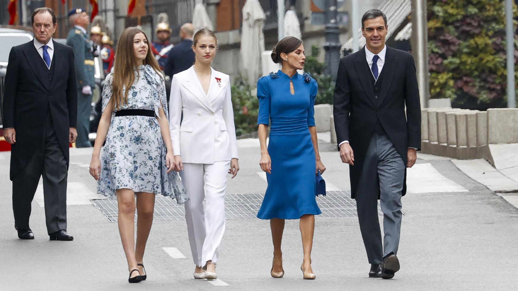 La Familia Real, en su camino a las Cortes.