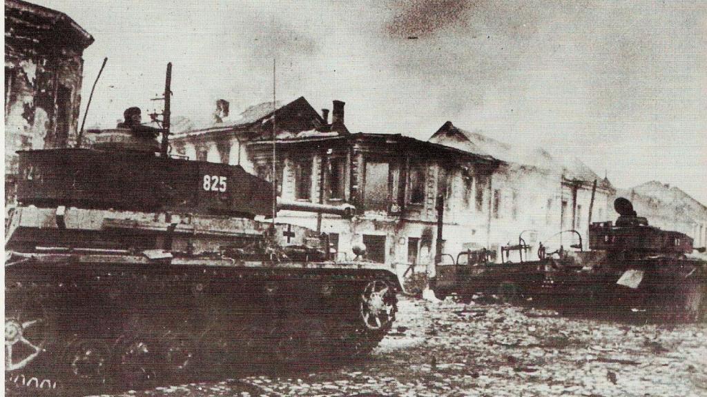 Panzer IV alemán en las calles de Zhitomir, cerca de Kiev, noviembre 1943
