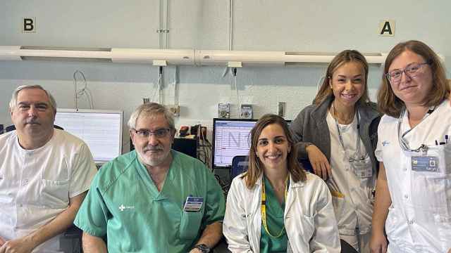 Carlos Disdier, jefe de Servicio de Neumología y el resto del equipo de Unidad de Trastornos Respiratorios del Sueño del Hospital Clínico