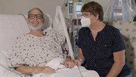 Lawrence Faucette, el paciente de 58 años que recibió el segundo trasplante de corazón de cerdo modificado genéticamente del mundo.