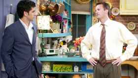 John Stamos recuerda cómo Matthew Perry le defendió tras su vergonzoso cameo en 'Friends'