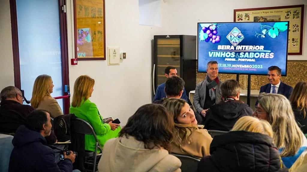 Presentación a los medios de comunicación