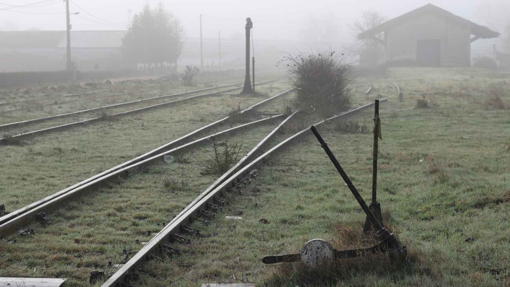 Imagen de una antigua vía férrea de la Ruta de la Plata.
