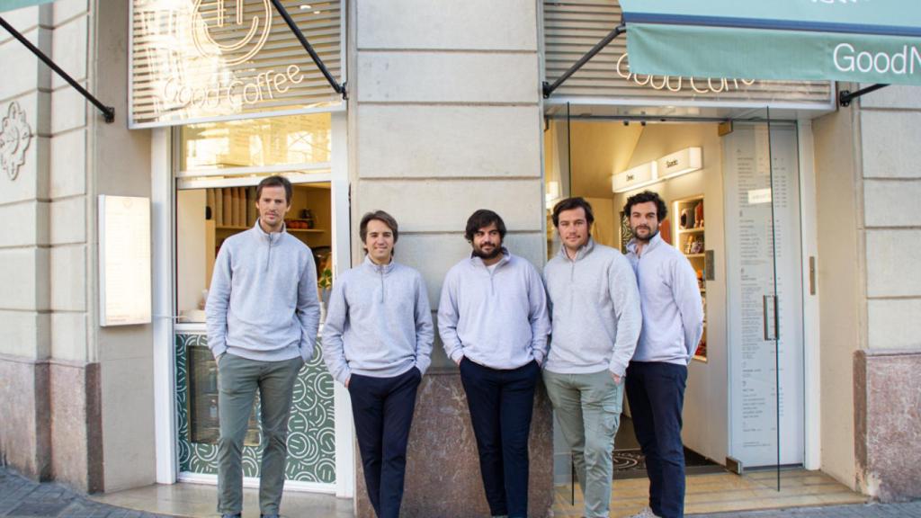 De izquierda a derecha: Fernando Conde (Head of Launchings), Jan Barthe (CEO), Alejandro Catasús (Head of Experience), Ignacio Campos (COO) y Lucas de Gispert (Head of Expansion).