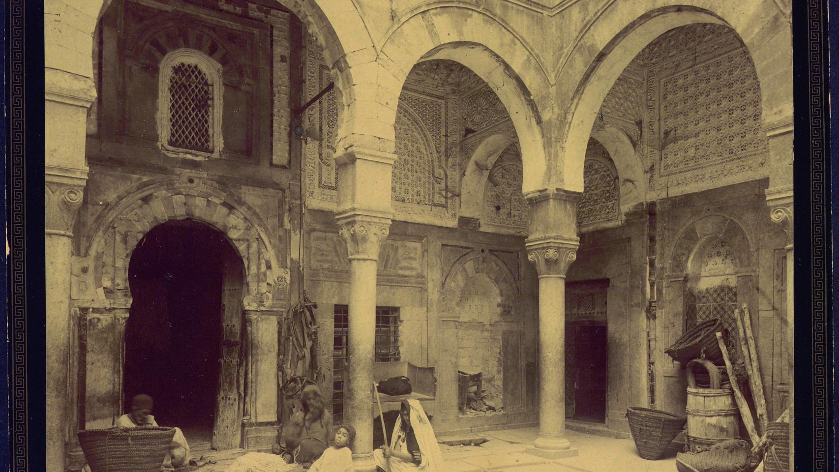 Patio interior del palacio del Diwan  (Túnez), 1855-1892