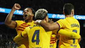 Los jugadores del Barça celebran el gol