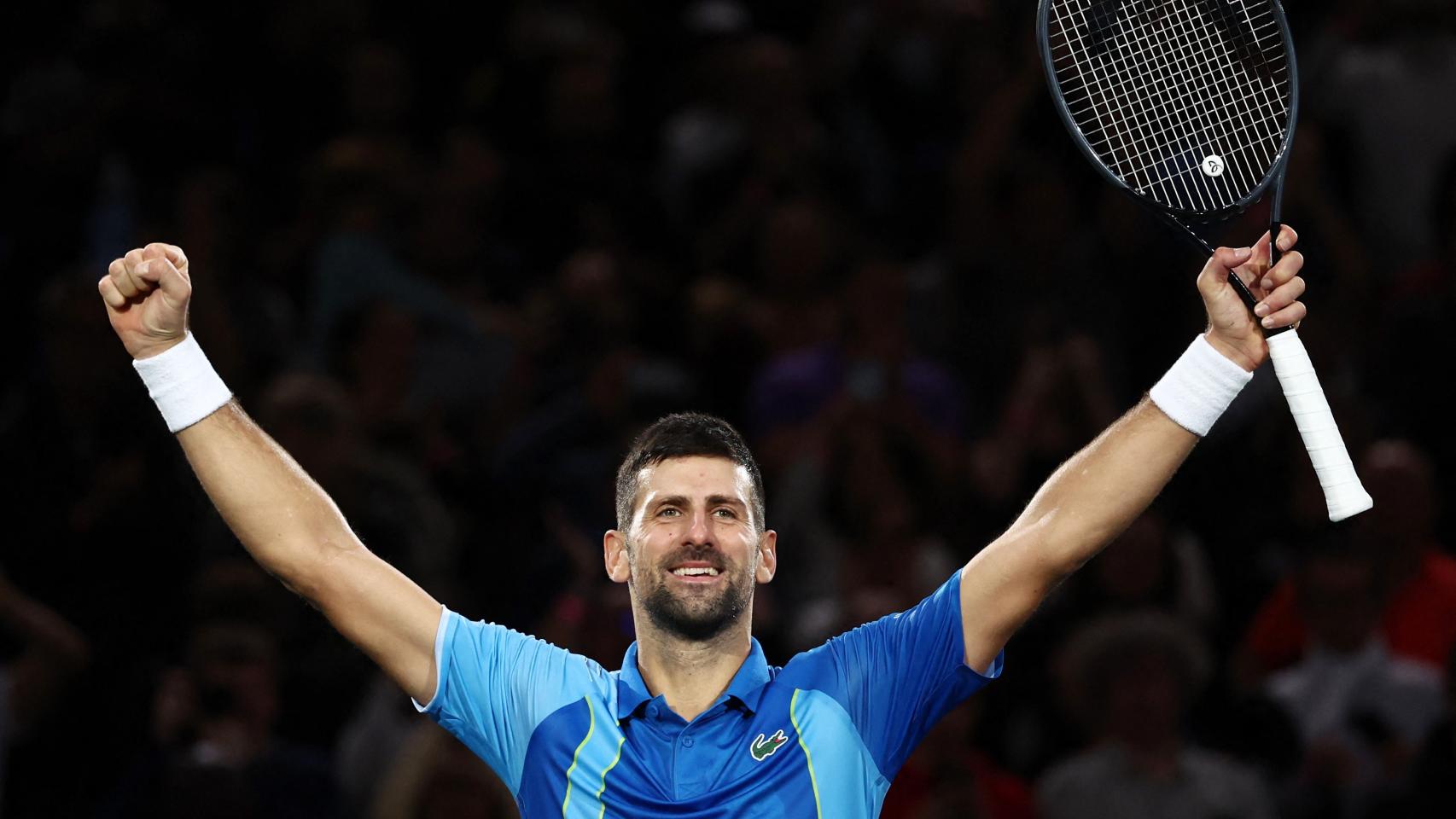 Djokovic celebra su victoria en el Masters 1.000 de París.