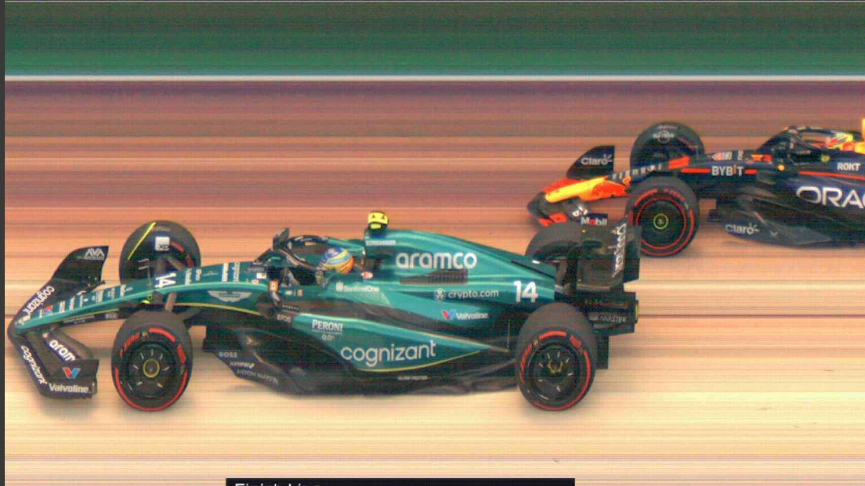Así fue la 'foto finish' que valió el podio de Fernando Alonso en el Gran Premio de Brasil ante Checo Pérez