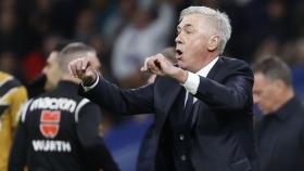 Ancelotti da instrucciones