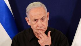 Netanyahu durante una rueda de prensa