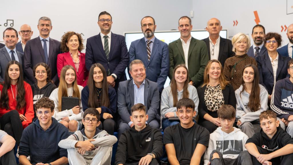 Page ha inaugurado en Toledo el 'Aula del Futuro de Castilla-La Mancha'. Foto: Javier Longobardo.