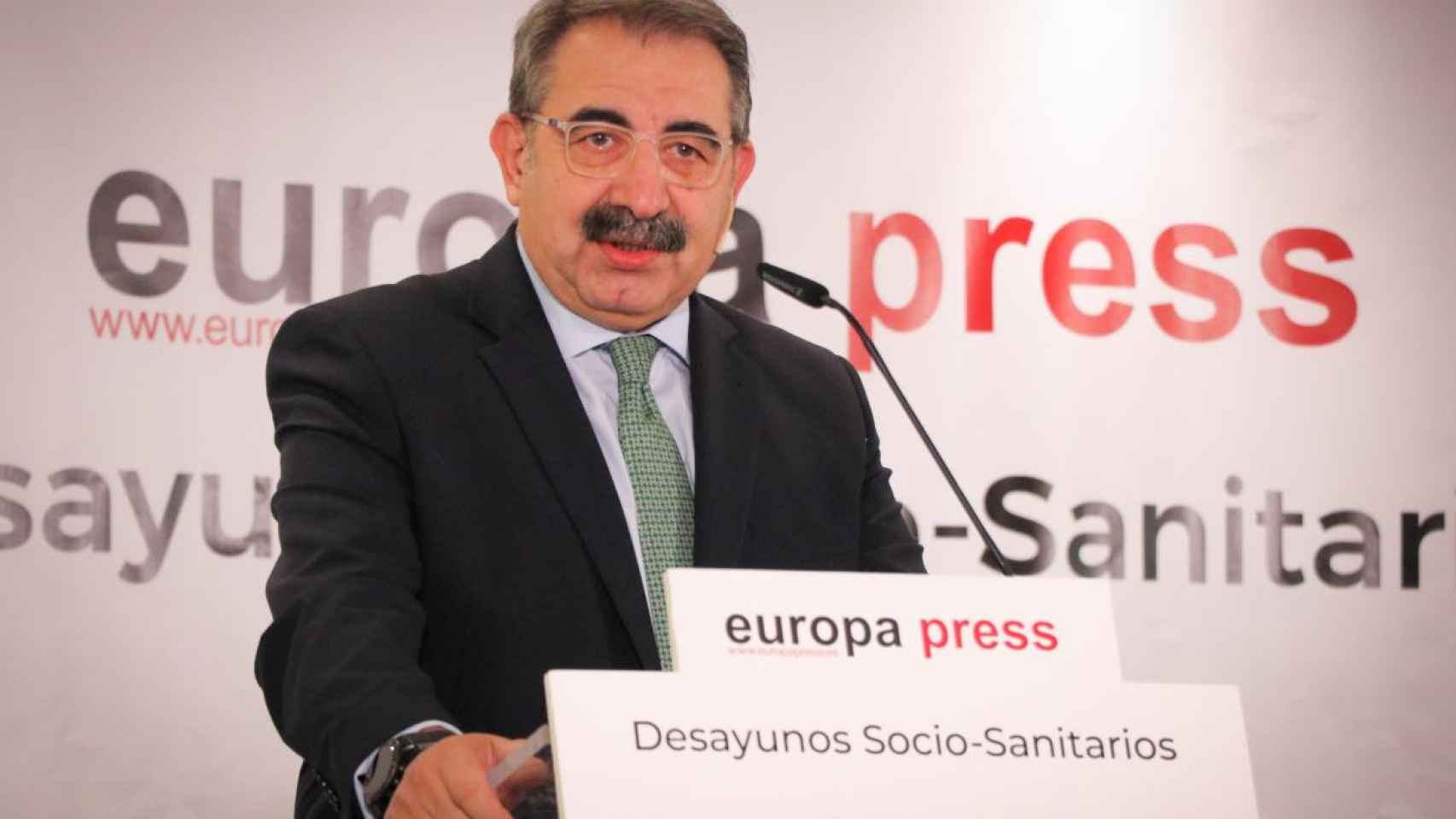 Jesús Fernández Sanz, consejero de Sanidad, este lunes en un foro de Europa Press