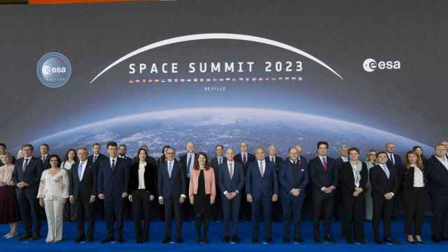 Foto de familia durante el Space Summit 2023, celebrado en Sevilla