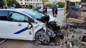 Un taxista choca contra un muro en Churriana.