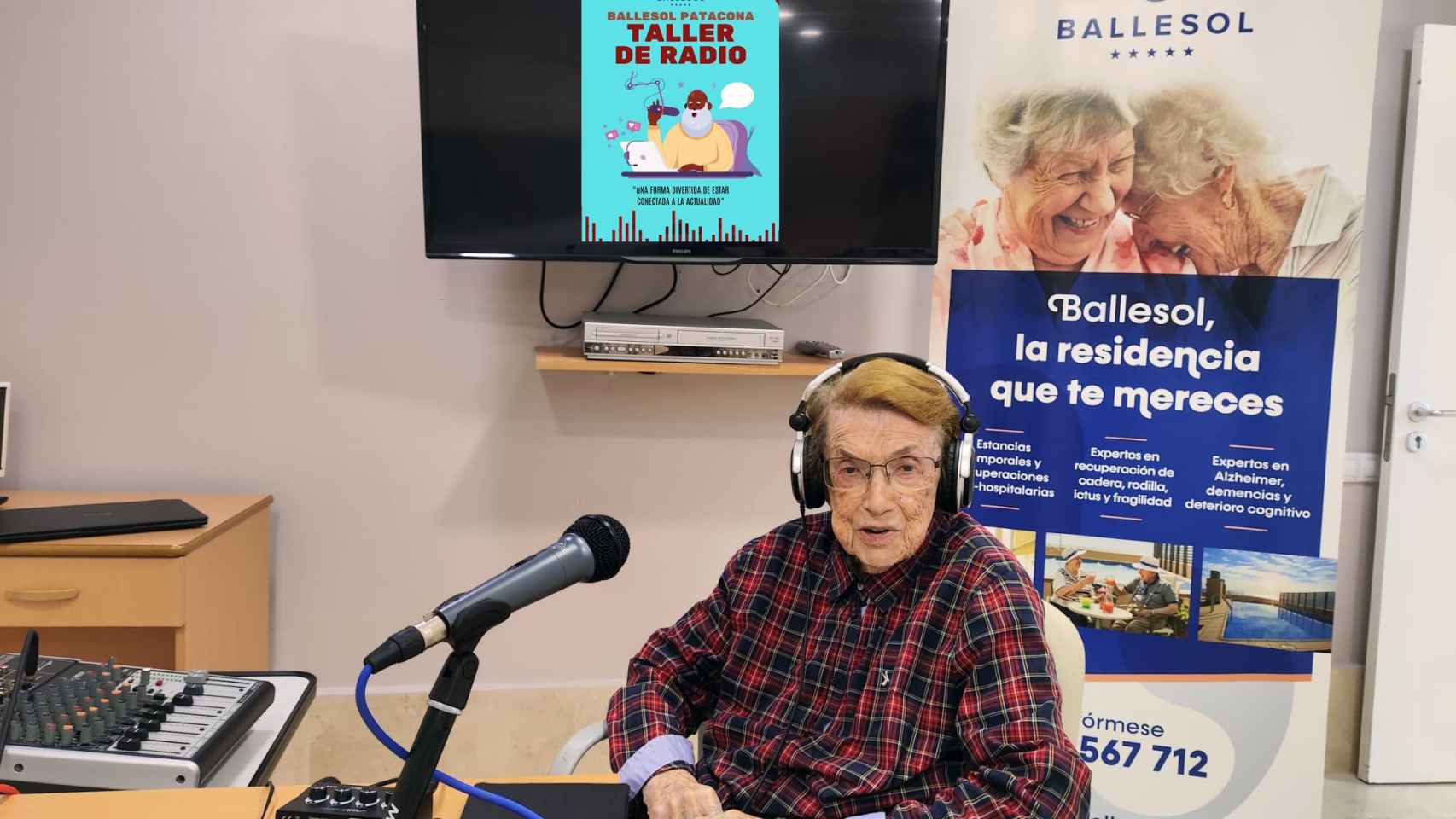 Milagros Castellà, de 101 años, ganadora en la categoria Creación de podcast.