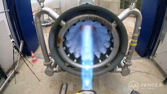 Un momento de la fase de pruebas del motor ARCOS de la startup Pangea Aerospace.