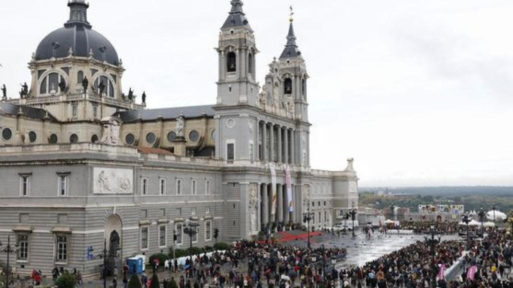 Programa de fiestas de la Almudena 2023 en Madrid: conciertos, planes gratis y dulces