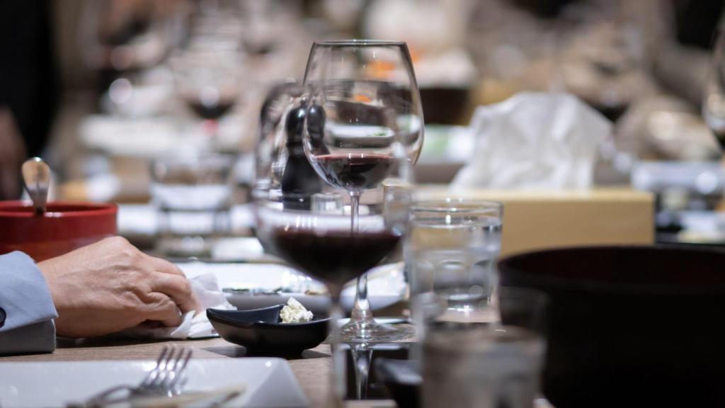 Cena de empresa en una imagen de archivo