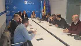 Reunión sobre la creación de un ente de gestión supramunicipal en Pontevedra.
