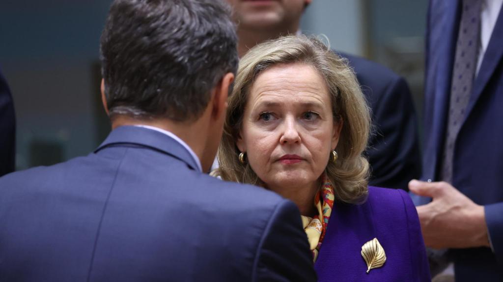 La vicepresidenta primera en funciones, Nadia Calviño, durante la reunión del Eurogrupo este miércoles en Bruselas