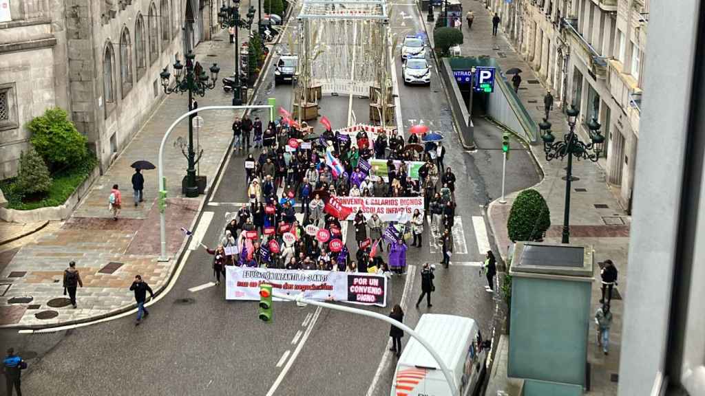 Manifestación de educadores infantiles en Vigo,